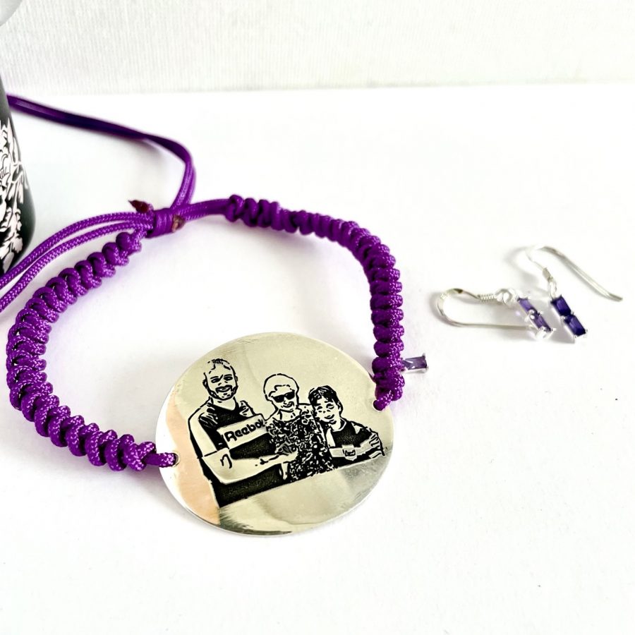 PULSERA MACRAMÉ CON CHAPA GRABADA CON FOTO Y DEDICATORIA