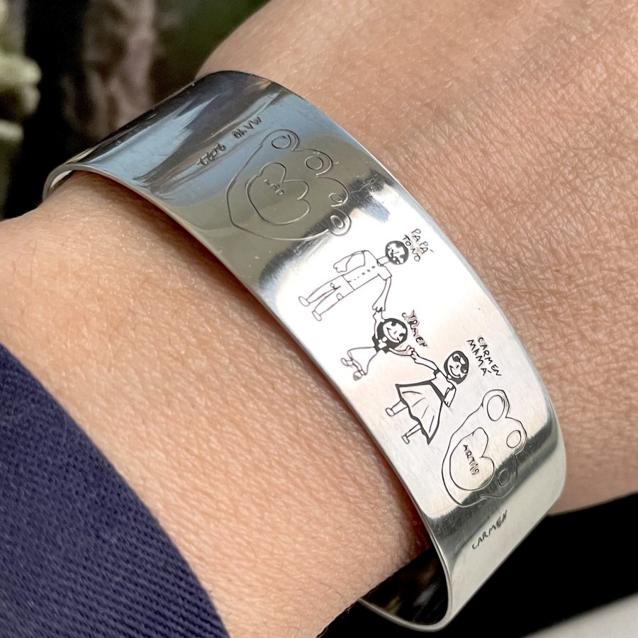 Pulsera de caña ancha grabado manuscrito