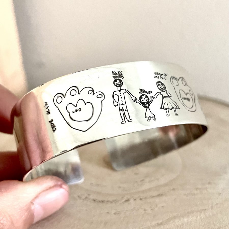 Pulsera de caña ancha grabado manuscrito