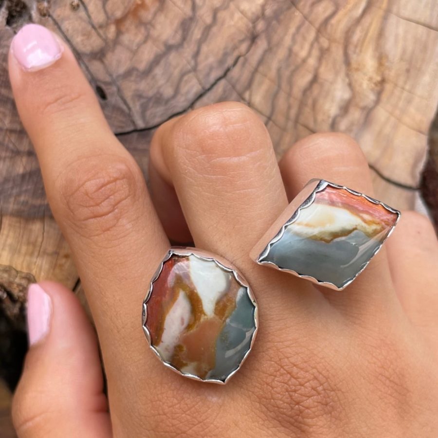 ANILLO CON JASPE POLÍCROMO