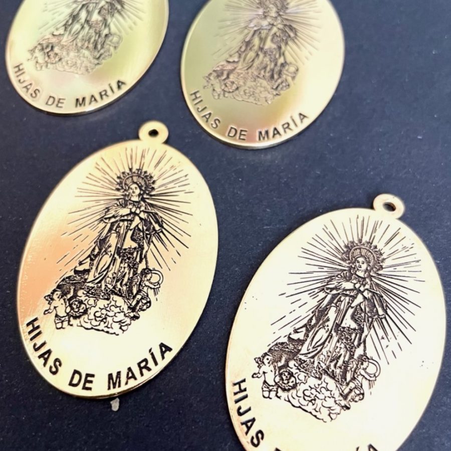 Medalla religiosa personalizada