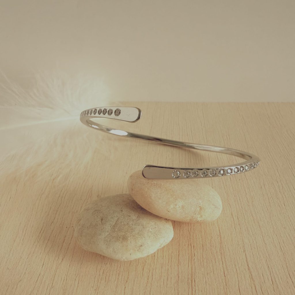 Pulsera de caña con circonitas personalizable