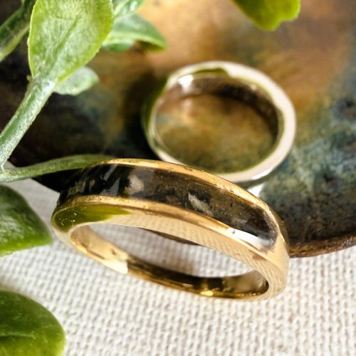 Anillo relleno de cenizas de difunto en oro 18k