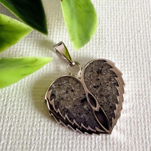 colantes cenizas alas y corazon 2